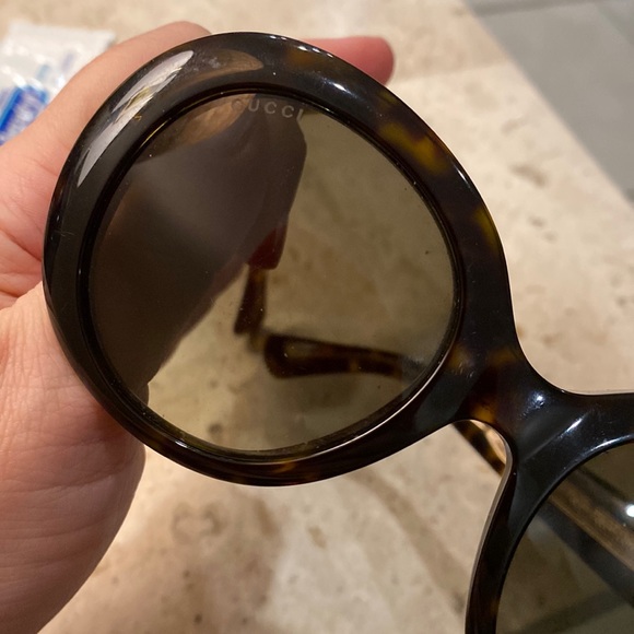 Gucci 3815/S Sunglasses in Dark Havana - Picture 8 of 10